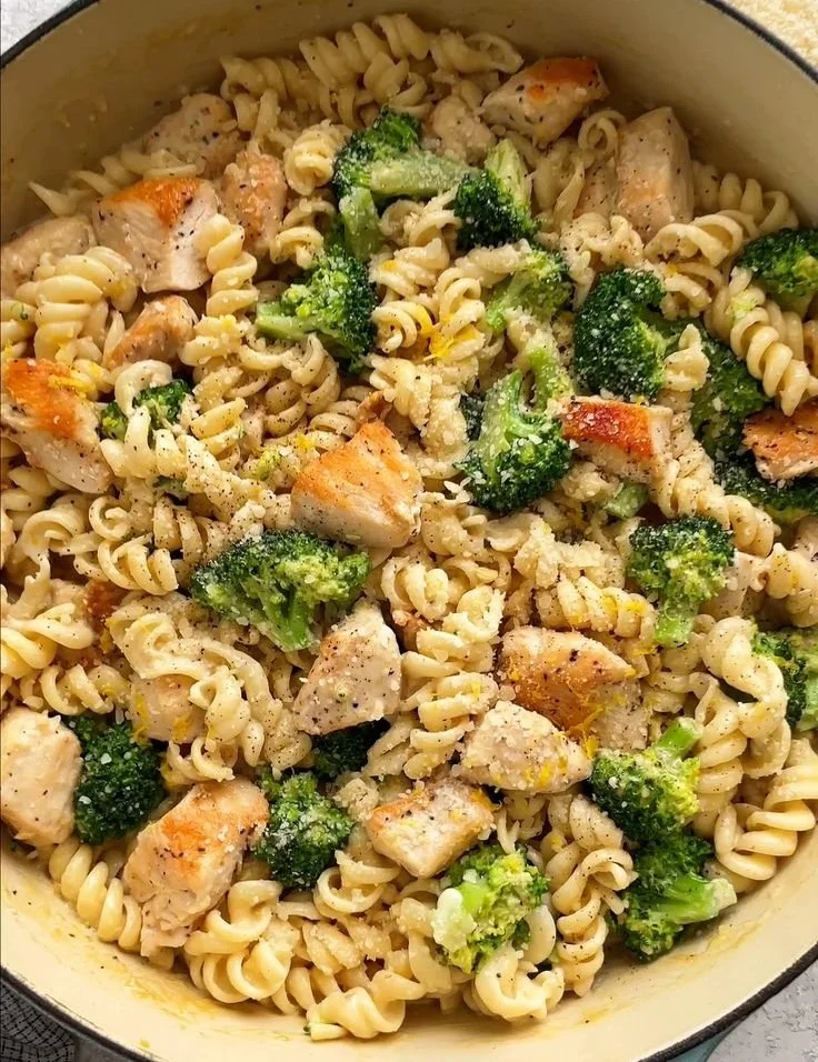 Chicken Broccoli Pasta in Lemon Cream Sauce