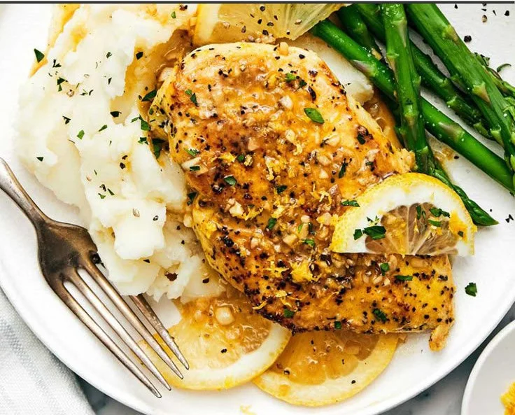 Delicious Lemon Pepper Chicken served on a plate, ready in 15 minutes.