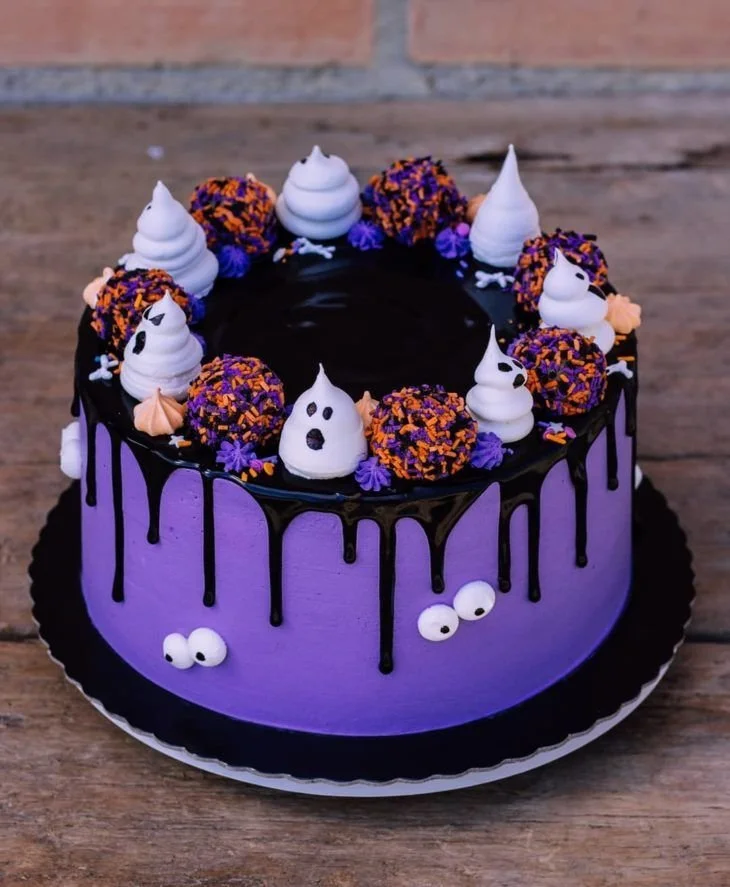 Eerie Bolo de Halloween decoration ideas and tutorials for festive baking